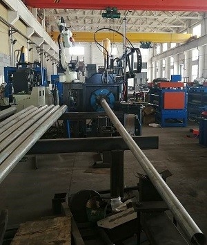 Good price Máquina de solda robótica Máquina de corte de moldura de porta CNC para poste de luz on-line
