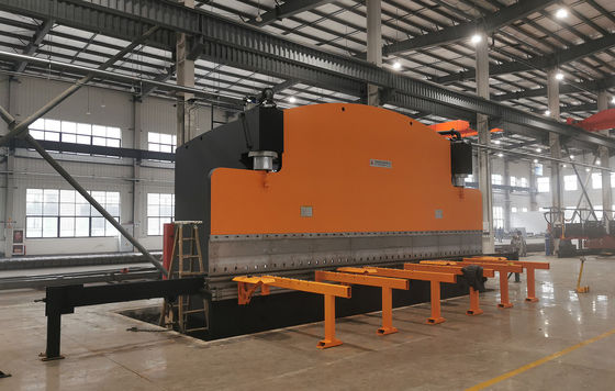 400 toneladas de força de trabalho Máquina de freio de pressão CNC