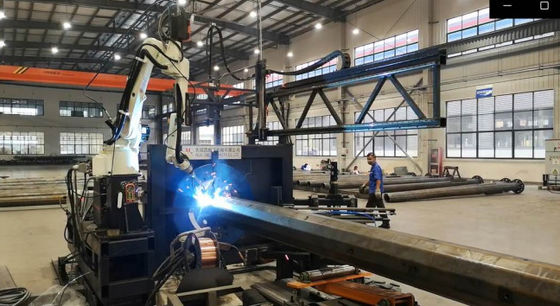 Máquina de solda de chapas de base robótica / Máquina de corte de molduras de portas CNC
