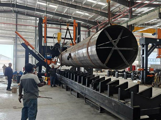 HM1600/12000 Máquina de soldadura fechada para mastro alto / pólo mono / pólo de comunicação