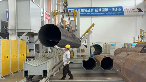 HM1800/16000 Máquina de soldadura de mastro alto / pólo mono / pólo de comunicação