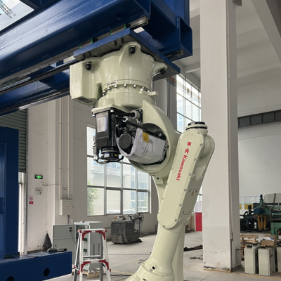 Máquina de solda robótica com capacidades de solda adaptativas, 6 kg de carga útil ± 0,05 mm de repetibilidade