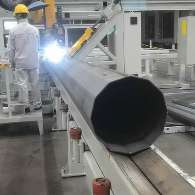 Máquina de soldadura de postes de luz MIG de grande diâmetro de 600 mm de pulso com curso de soldadura de 12 m para postes de luz de rua