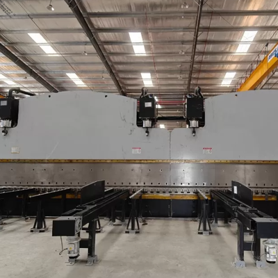 Prensa dobradeira tandem CNC para serviço pesado 2 × 650Ton 7M para produção de poste de luz cônico e octogonal longo