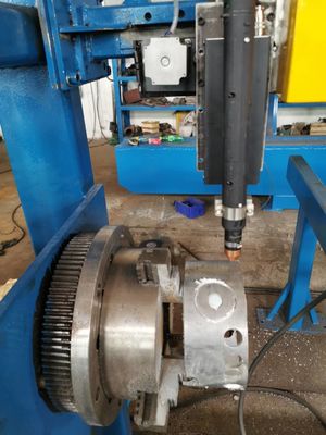 Máquina de corte de porta de pólo de alumínio octogonal e cónico